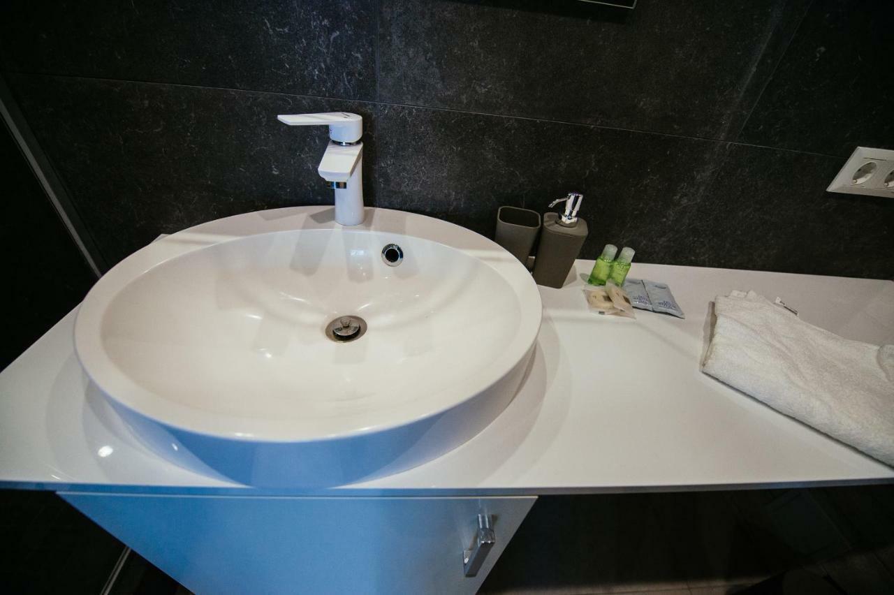 Zigzag Hotel Затока Екстериор снимка